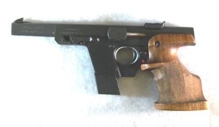 Walther GSP        Pistole Links   Cal.32  art.vrij
